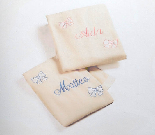 COT BLANKET WITH PERSONALIZED EMBROIDERY AMORE | Pure cashmere
