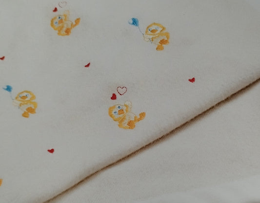 SPRING CRIB BLANKET WITH EMBROIDERED DUCKS | Cashmere and Merino Wool